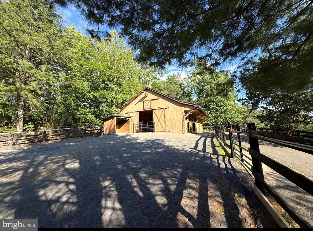 5221 MOUNTAIN VIEW DRIVE Broad Run, VA 20137