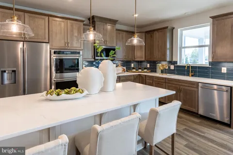 31324 WATERFORD COURT
