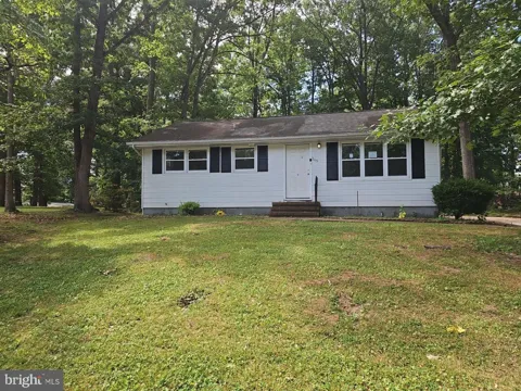 109 W DAWSON DRIVE
