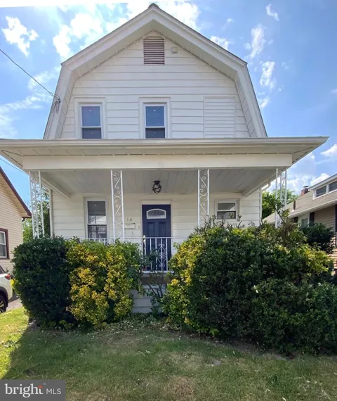16 W ROLAND ROAD