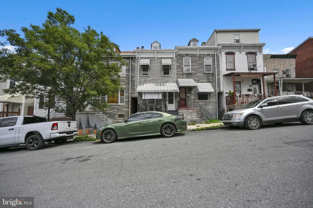 617 S 10TH STREET Reading, PA 19602