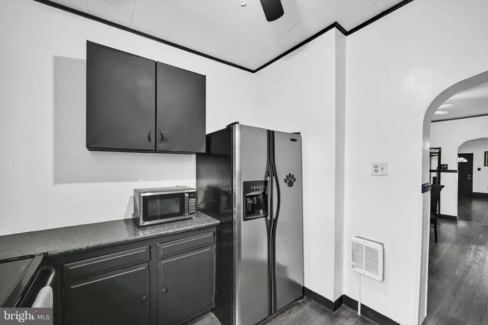 617 S 10TH STREET Reading, PA 19602