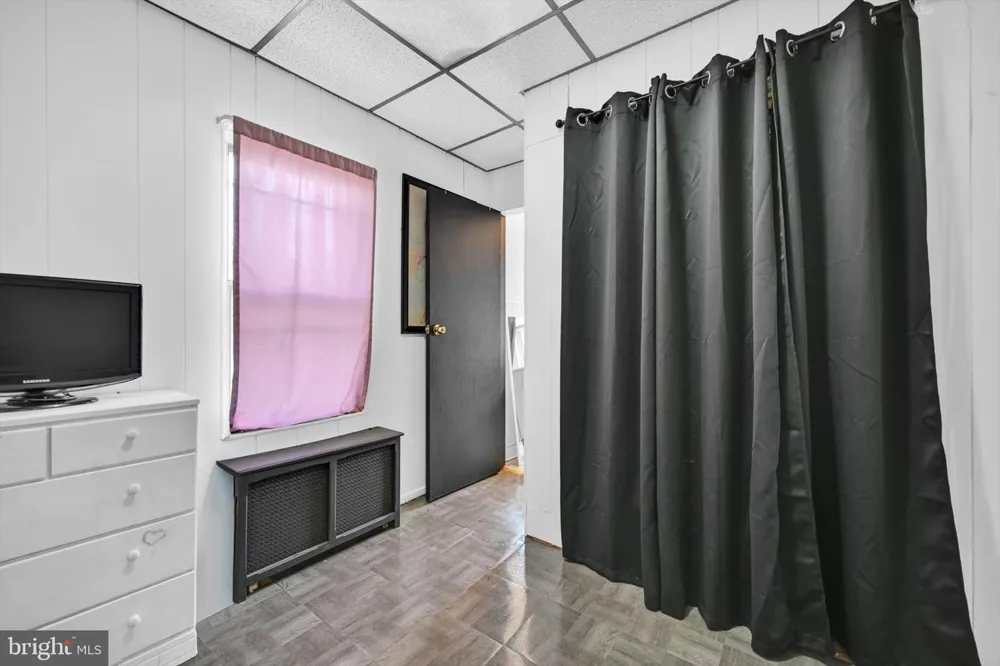 617 S 10TH STREET Reading, PA 19602