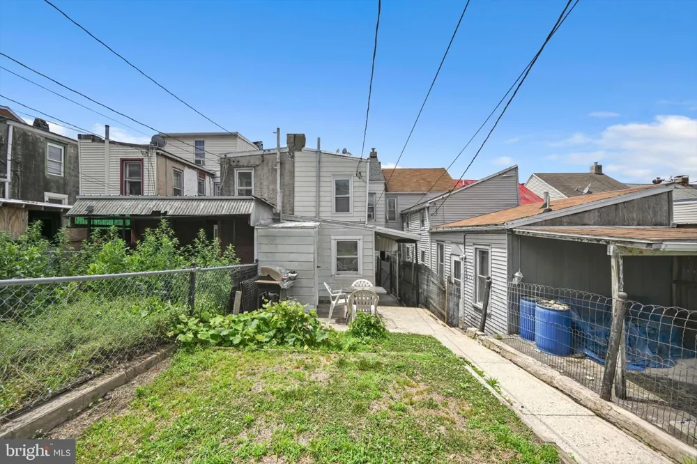 617 S 10TH STREET Reading, PA 19602