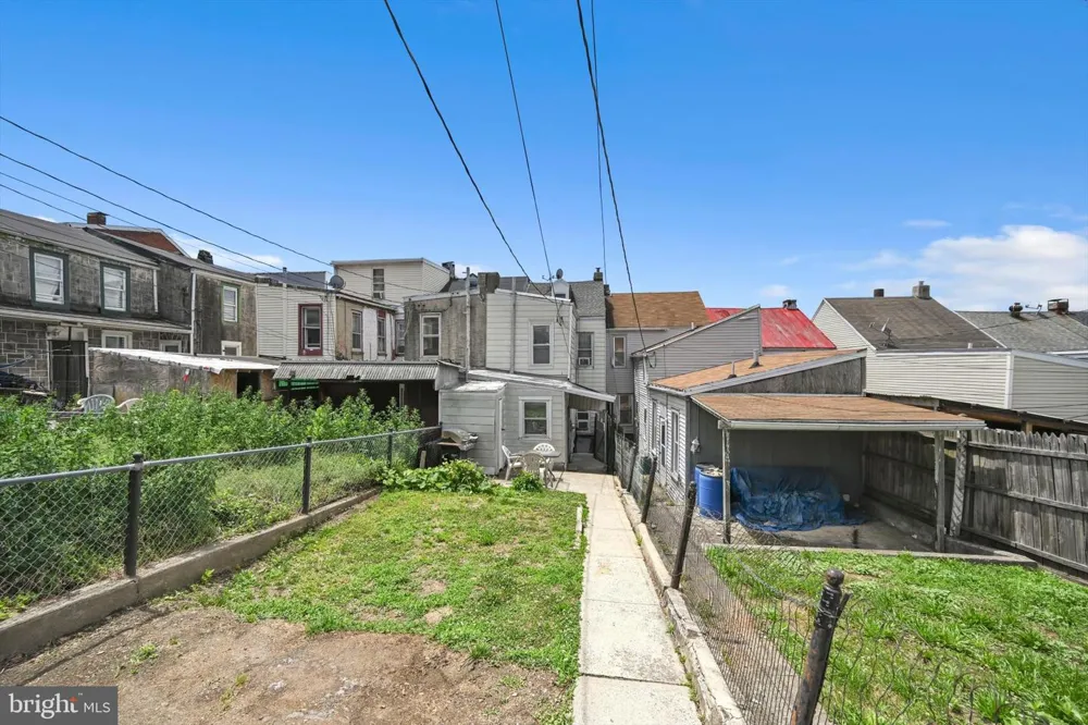 617 S 10TH STREET Reading, PA 19602