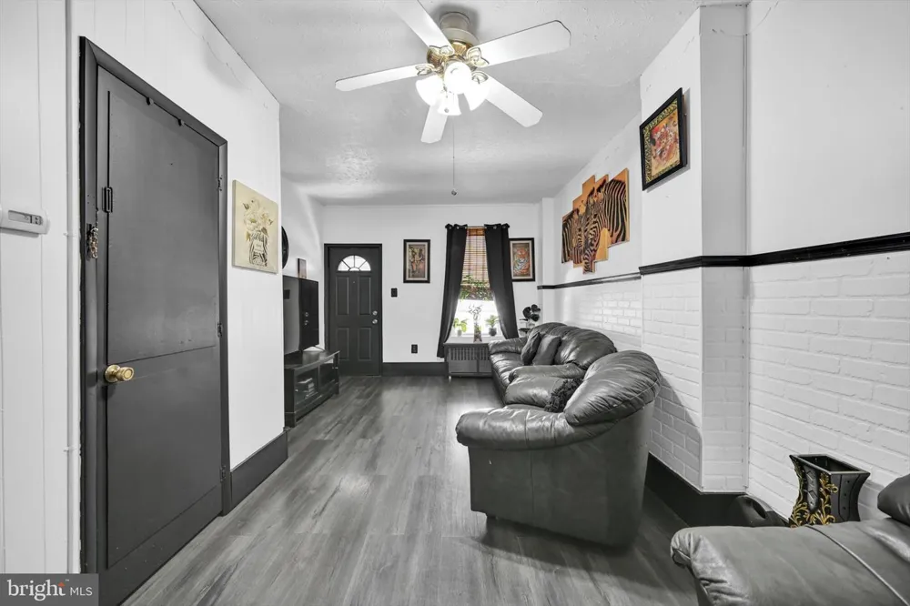 617 S 10TH STREET Reading, PA 19602