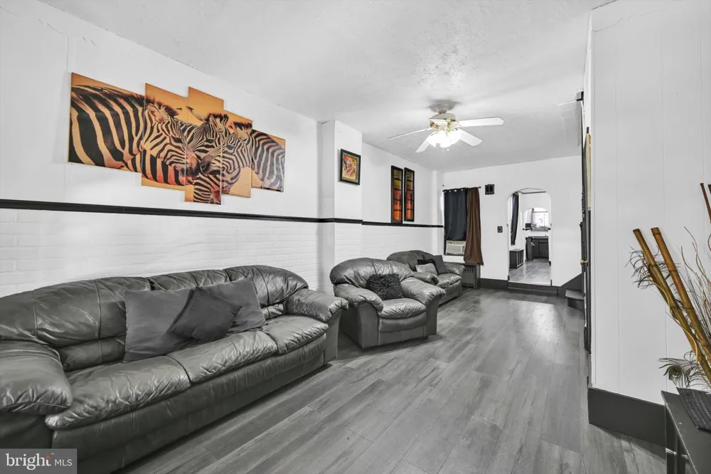 617 S 10TH STREET Reading, PA 19602