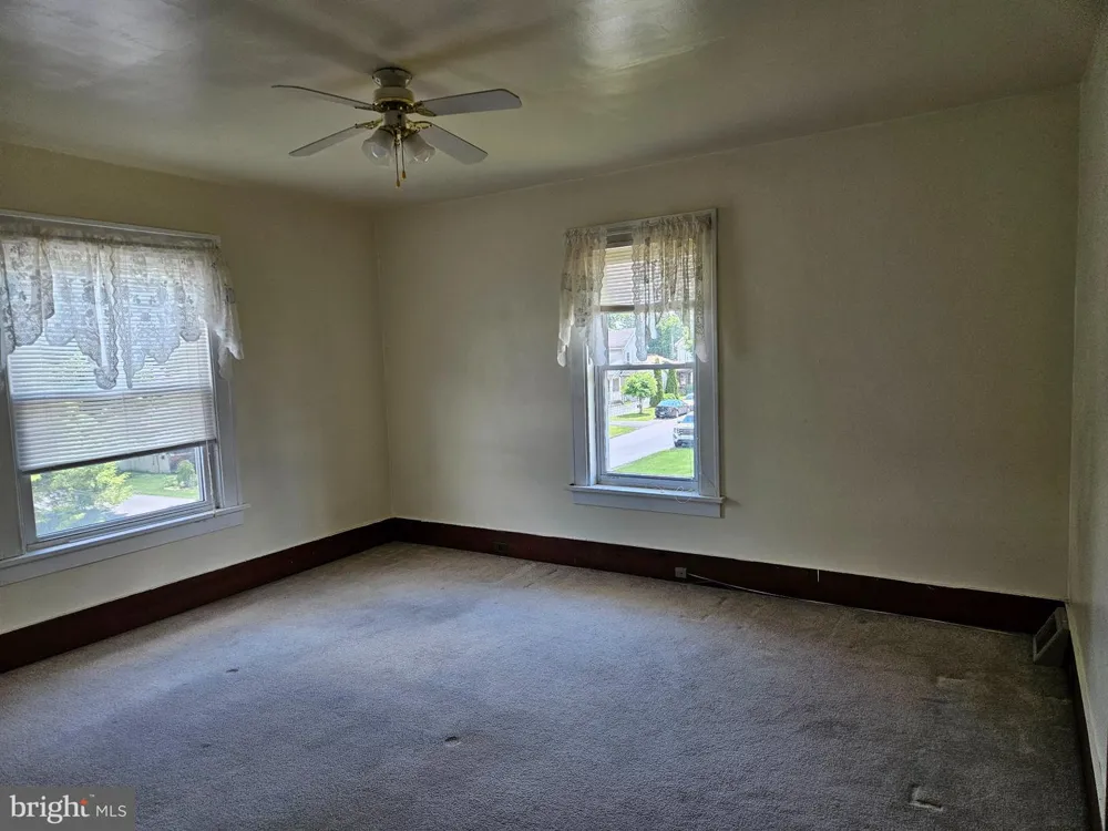 602 E GRANT AVENUE Altoona, PA 16602