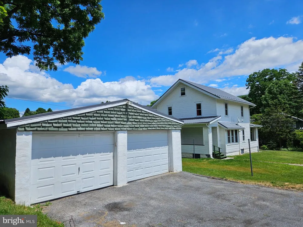 602 E GRANT AVENUE Altoona, PA 16602
