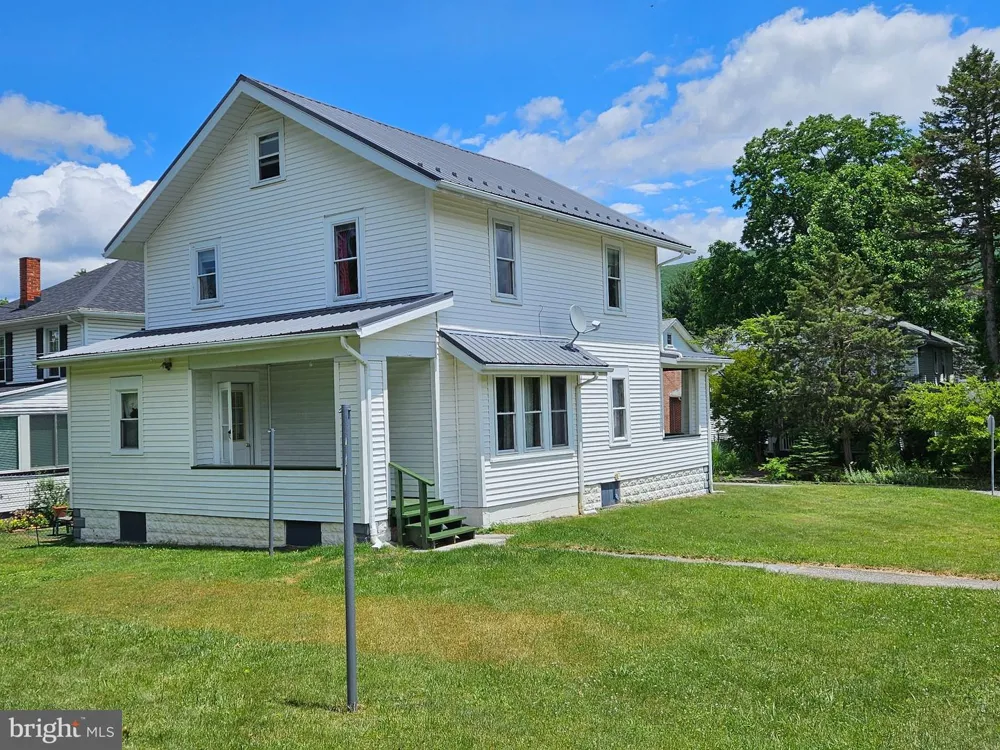 602 E GRANT AVENUE Altoona, PA 16602