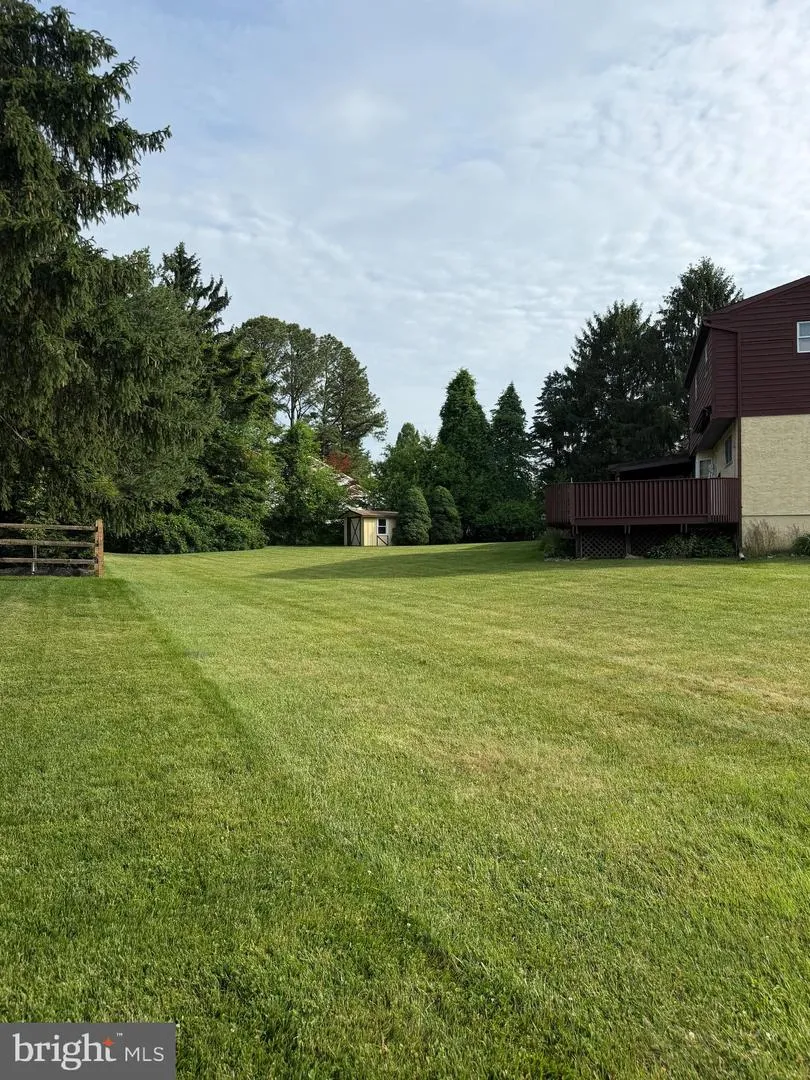 183 CARDINAL ROAD Chalfont, PA 18914