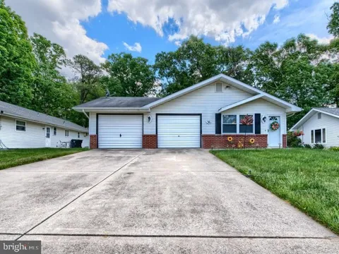 30 POPLAR AVENUE