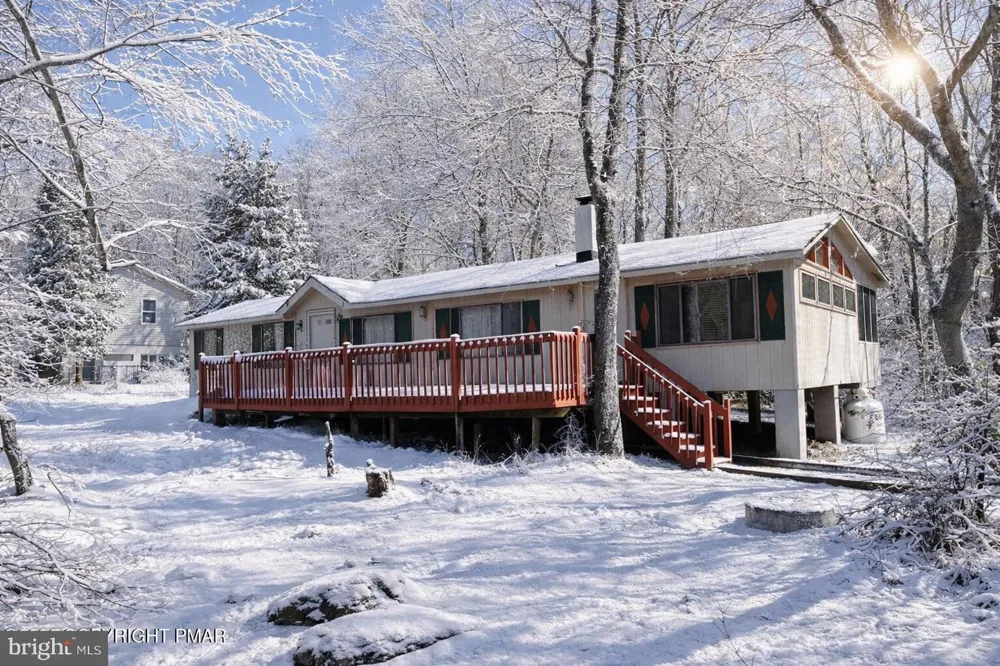 134 WYALUSING DRIVE Pocono Lake, PA 18347