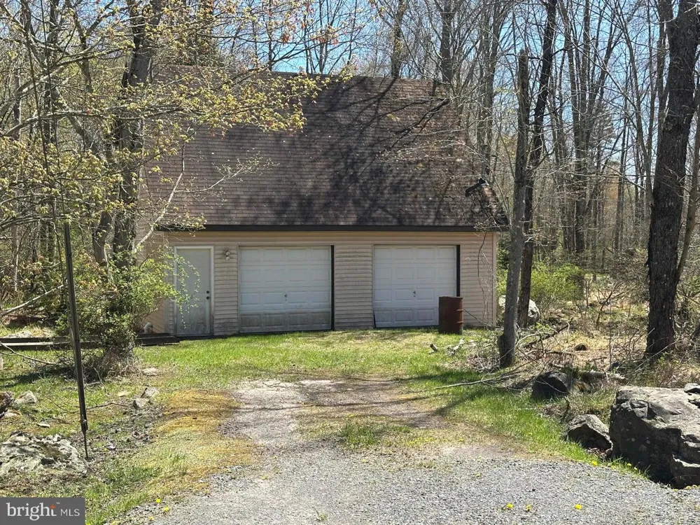 134 WYALUSING DRIVE Pocono Lake, PA 18347