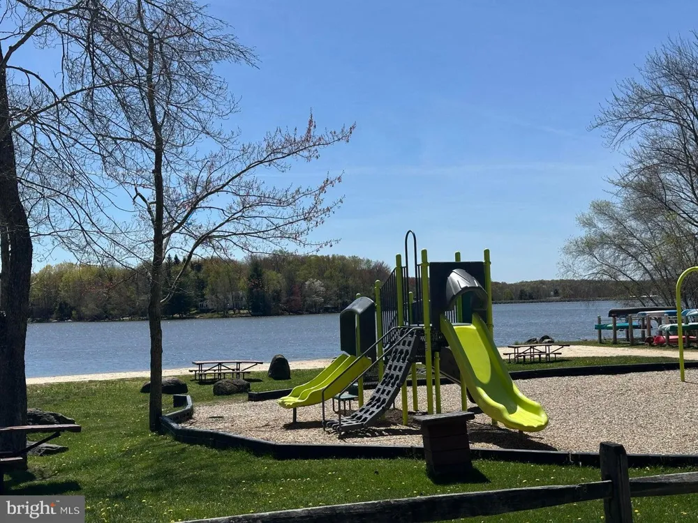 134 WYALUSING DRIVE Pocono Lake, PA 18347
