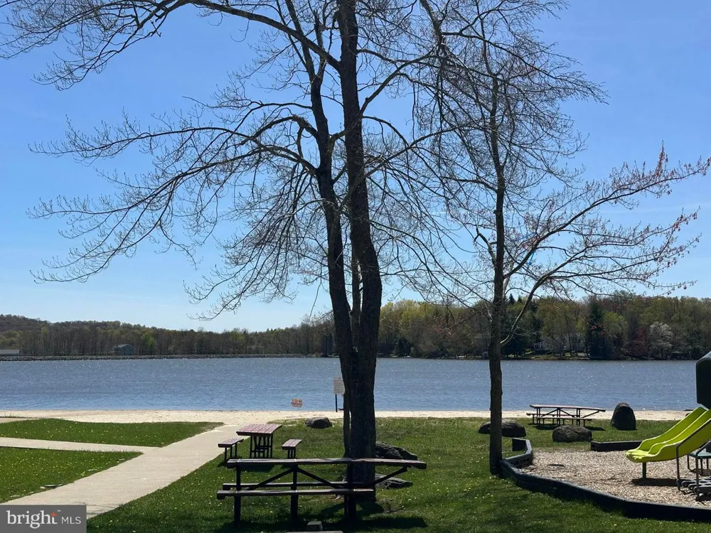 134 WYALUSING DRIVE Pocono Lake, PA 18347