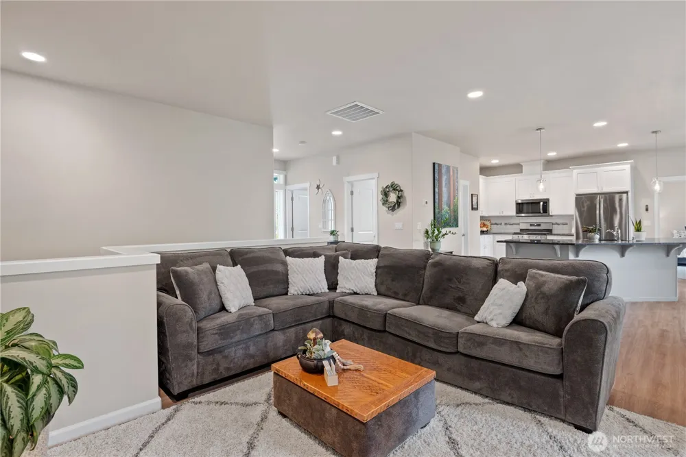 175 Shoreview Drive Kelso, WA 98626