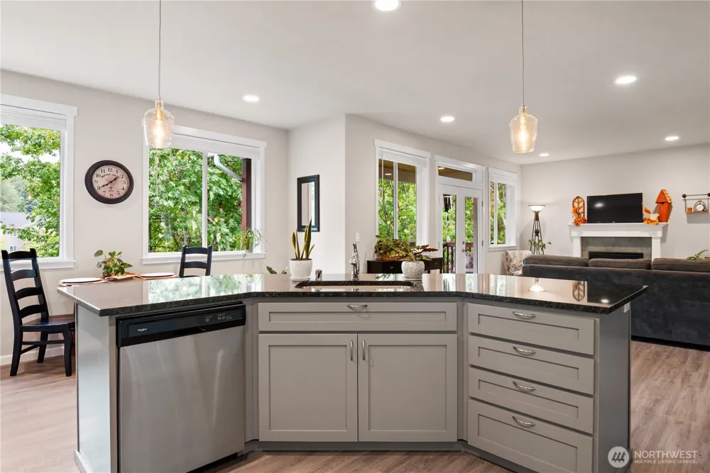 175 Shoreview Drive Kelso, WA 98626