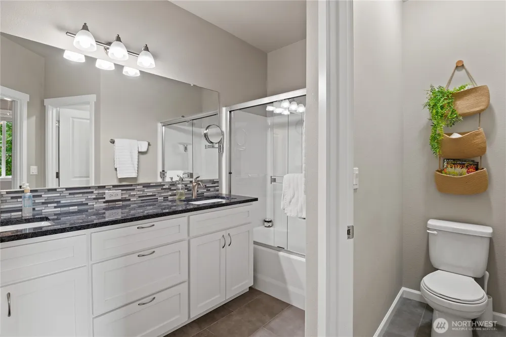 175 Shoreview Drive Kelso, WA 98626