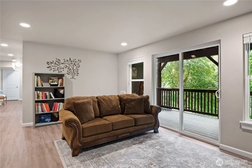 175 Shoreview Drive Kelso, WA 98626