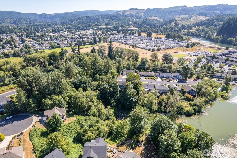 175 Shoreview Drive Kelso, WA 98626