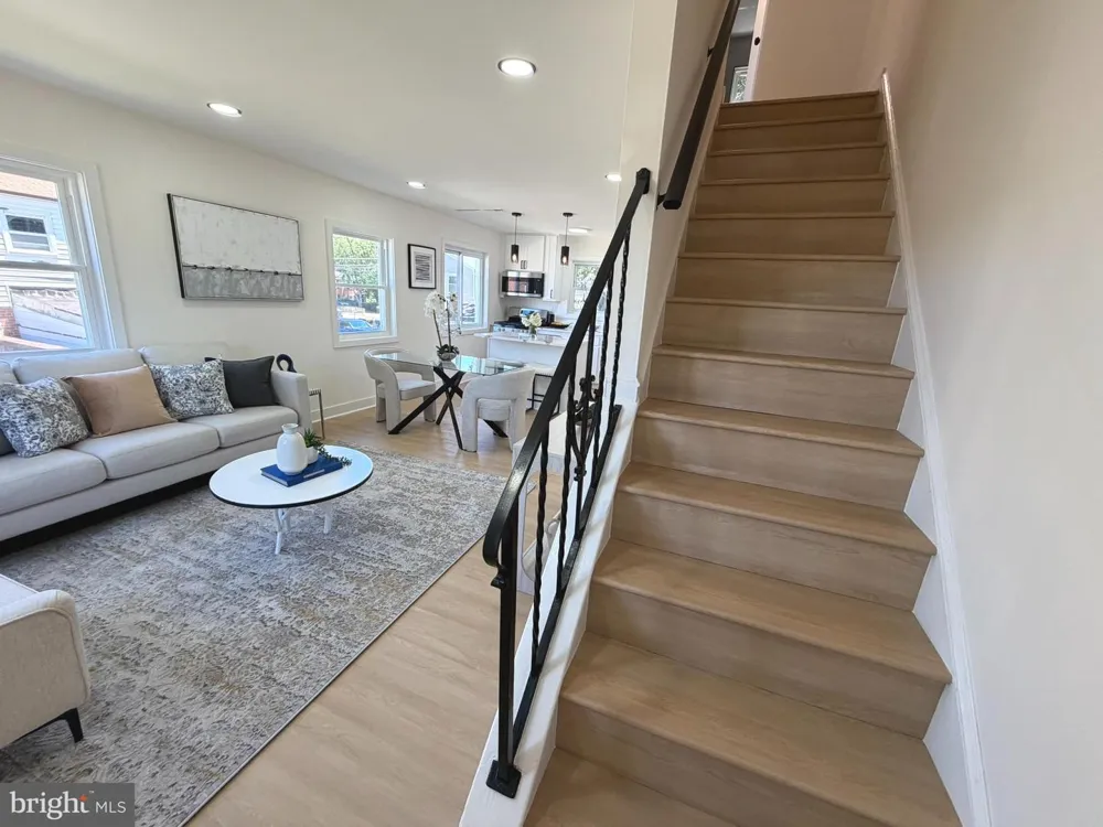 5805 BLAINE DRIVE Alexandria, VA 22303