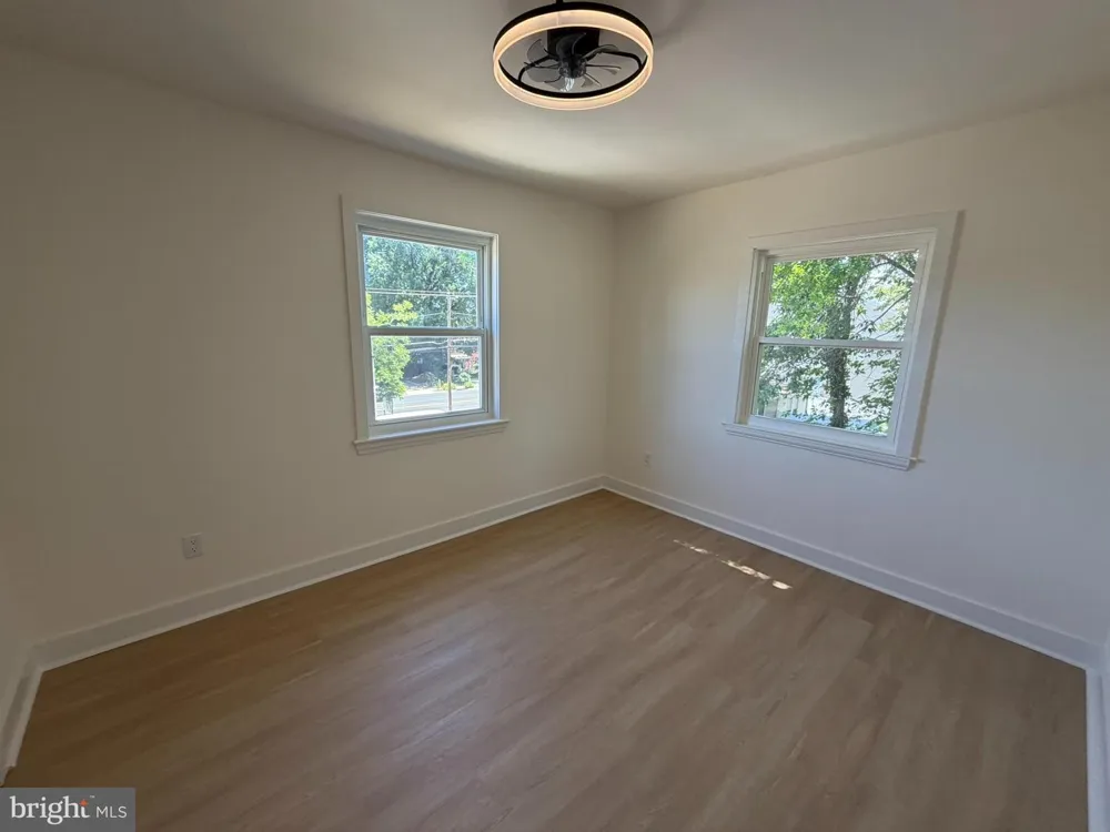 5805 BLAINE DRIVE Alexandria, VA 22303