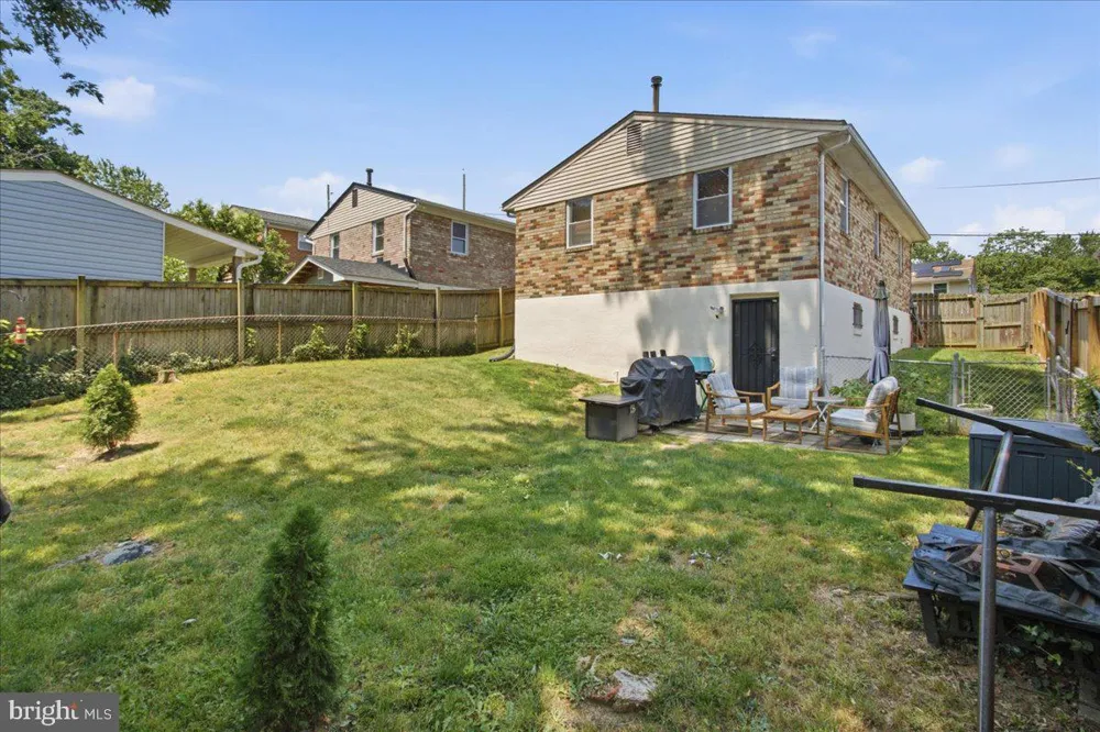 1116 IAGO AVENUE Capitol Heights, MD 20743
