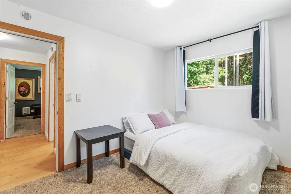 4212 Westside Highway Castle Rock, WA 98611