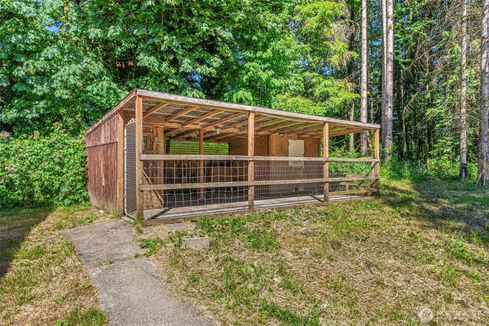 4212 Westside Highway Castle Rock, WA 98611
