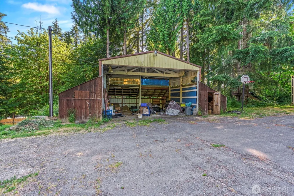 4212 Westside Highway Castle Rock, WA 98611