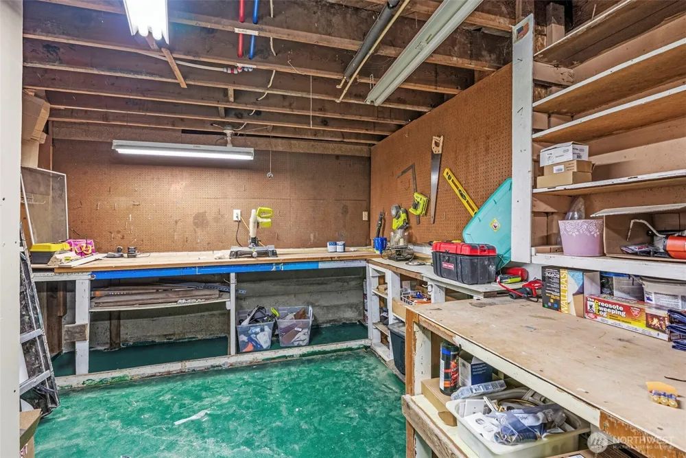 4212 Westside Highway Castle Rock, WA 98611