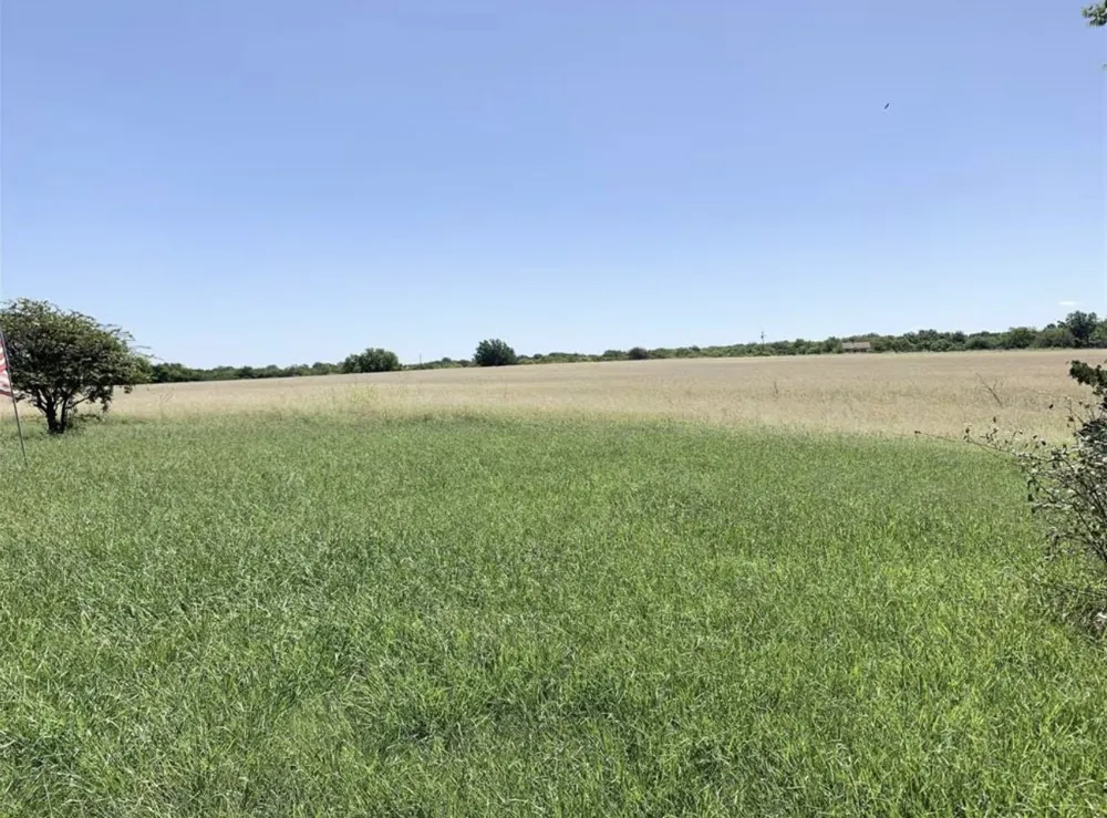 566 County Road 3745 Wolfe City, TX 75496