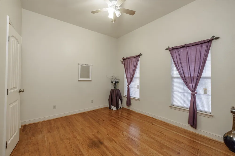 4699 County Road 1600 Alba, TX 75410