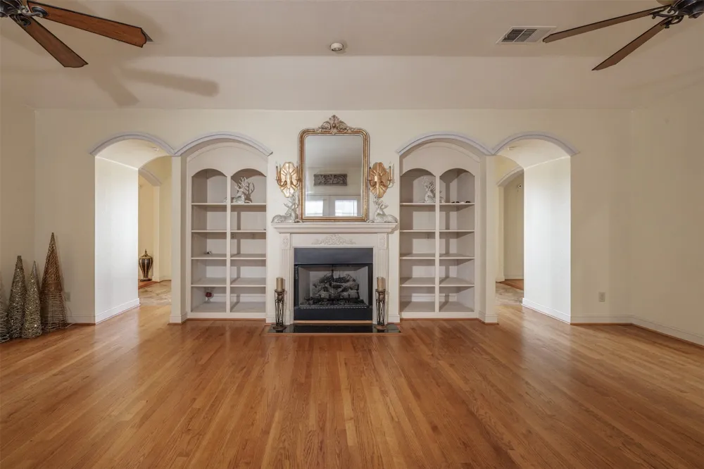 4699 County Road 1600 Alba, TX 75410