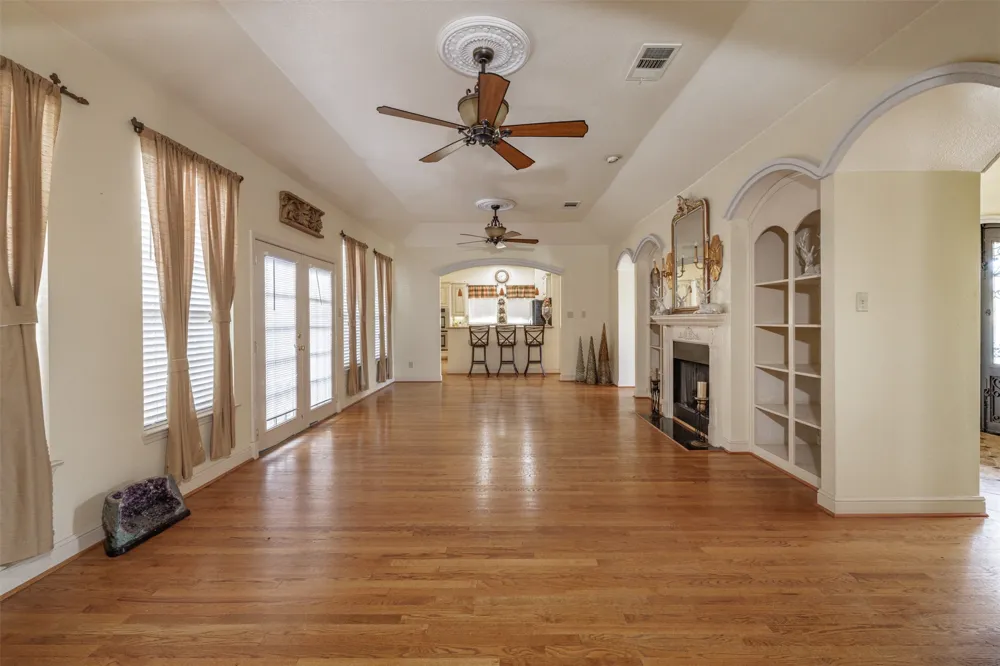 4699 County Road 1600 Alba, TX 75410