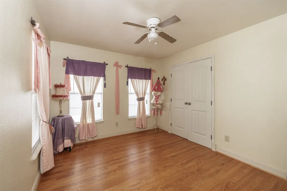 4699 County Road 1600 Alba, TX 75410