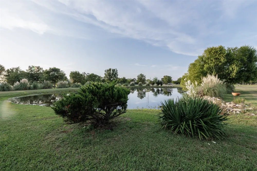 4699 County Road 1600 Alba, TX 75410