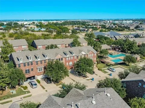2573 Jacobson Drive Lewisville, TX 75067