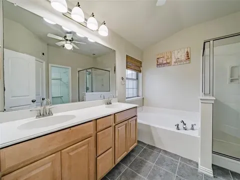 2573 Jacobson Drive Lewisville, TX 75067