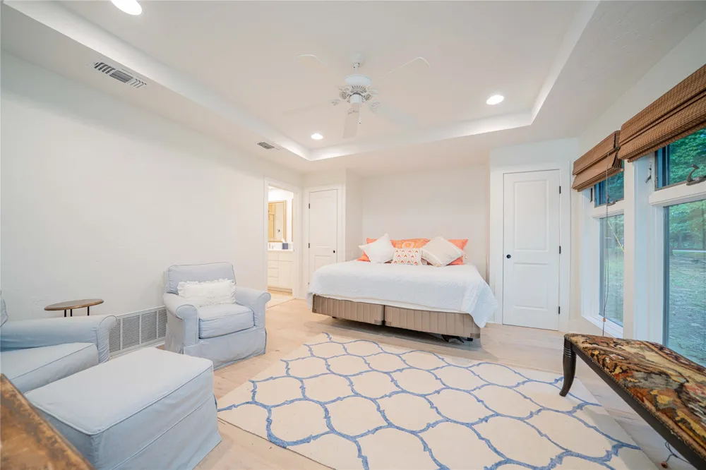 582 Windy Point Drive Mount Vernon, TX 75457
