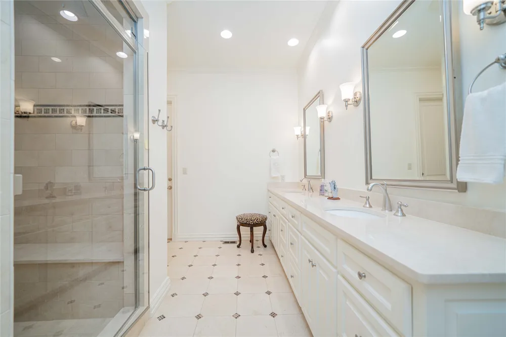 582 Windy Point Drive Mount Vernon, TX 75457