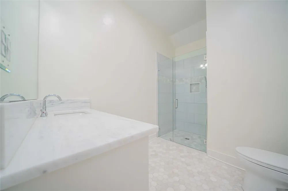 582 Windy Point Drive Mount Vernon, TX 75457