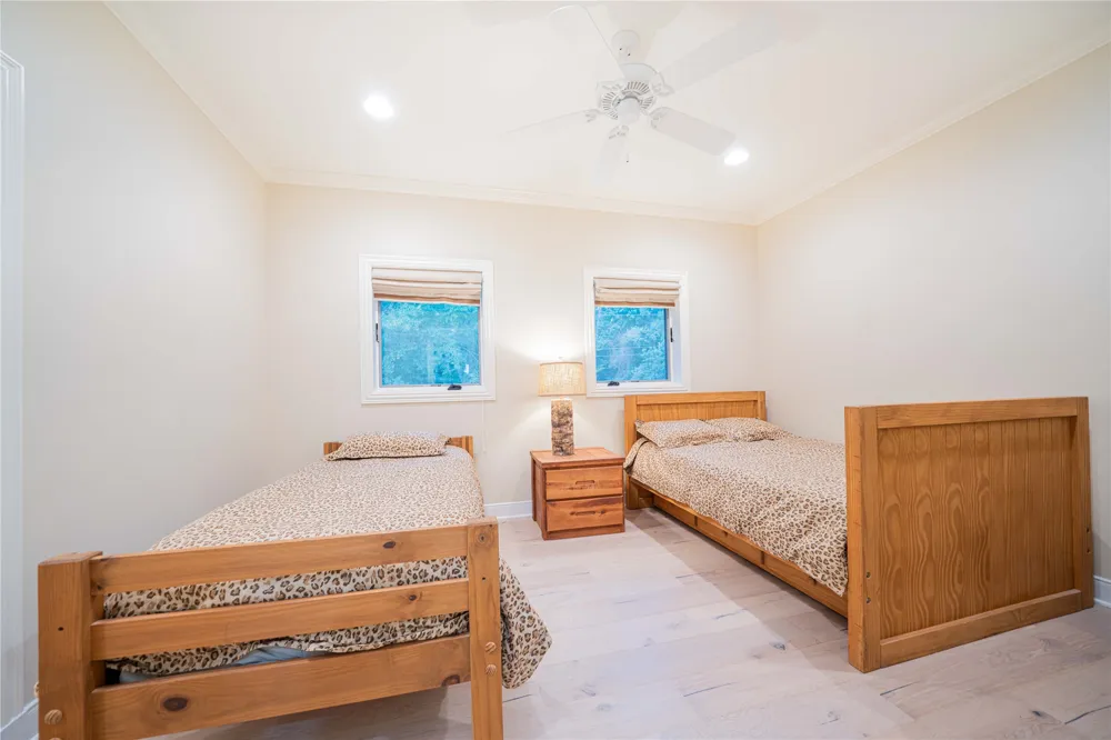582 Windy Point Drive Mount Vernon, TX 75457