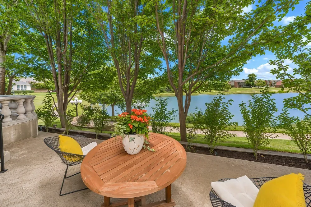 5974 River Bend Drive Benbrook, TX 76132