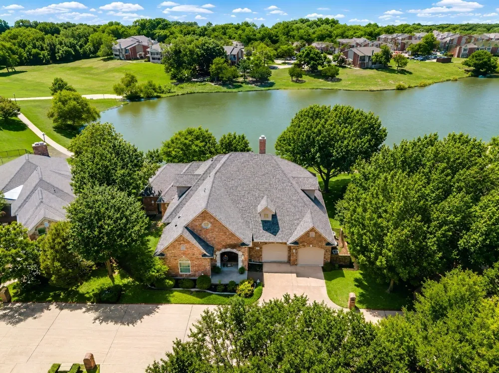5974 River Bend Drive Benbrook, TX 76132