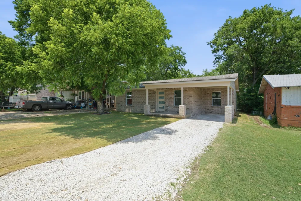5610 Calloway Street Sansom Park, TX 76114