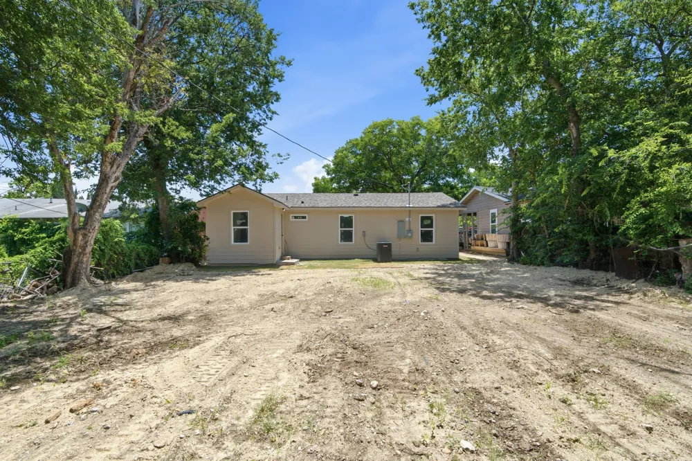 5610 Calloway Street Sansom Park, TX 76114