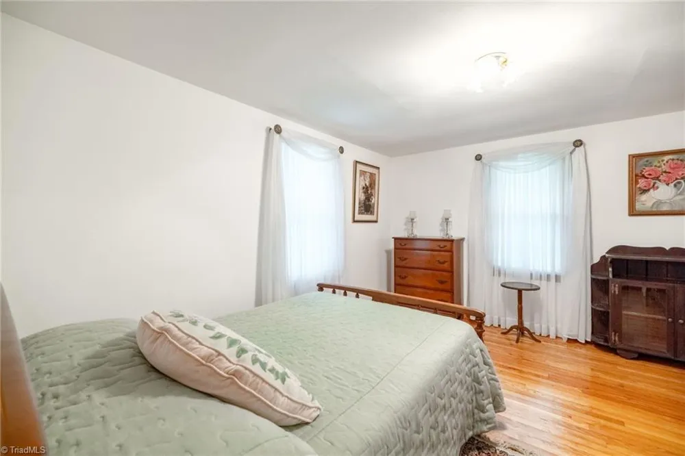 8693 NC Highway 88 E Laurel Springs, NC 28644