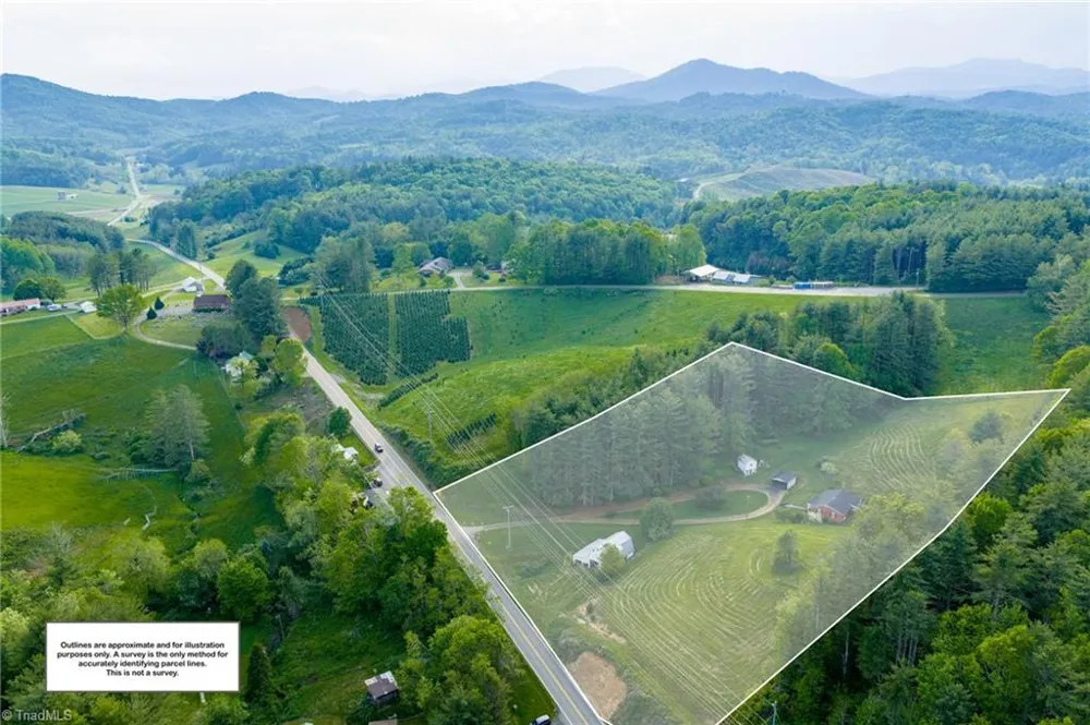 8693 NC Highway 88 E Laurel Springs, NC 28644